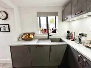 Kitchen- click for photo gallery